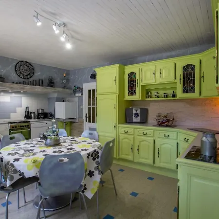 Holiday home Maison En Pierre Avec Grand Jardin, Proche Vezere, Ideale Pour Familles Et Amateurs De Peche - Fr-1-616-219 *