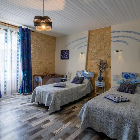 Maison Typique En Pierre Avec Grand Jardin, Animaux Acceptes - Fr-1-616-219