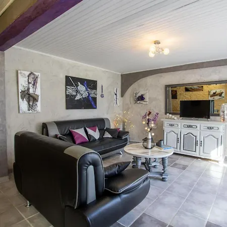 Maison Typique En Pierre Avec Grand Jardin, Animaux Acceptes - Fr-1-616-219 *